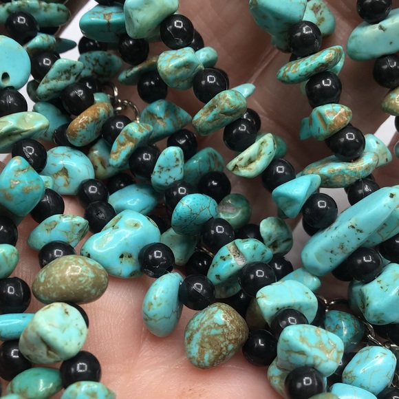 🌺SOLD Vintage Turquoise & Onyx Necklace - Picture 7 of 15
